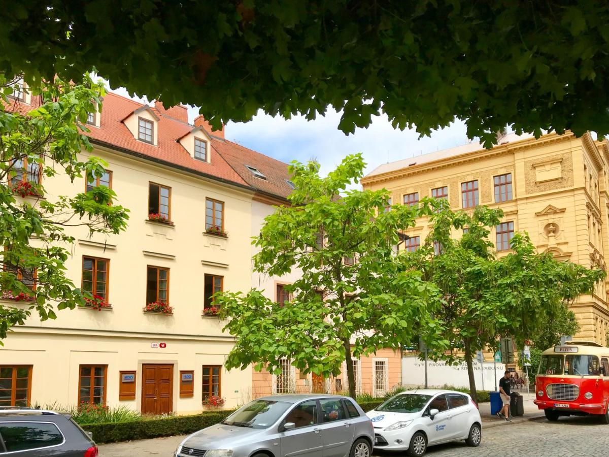 Golden Wood Apartments Pilsen Exterior foto